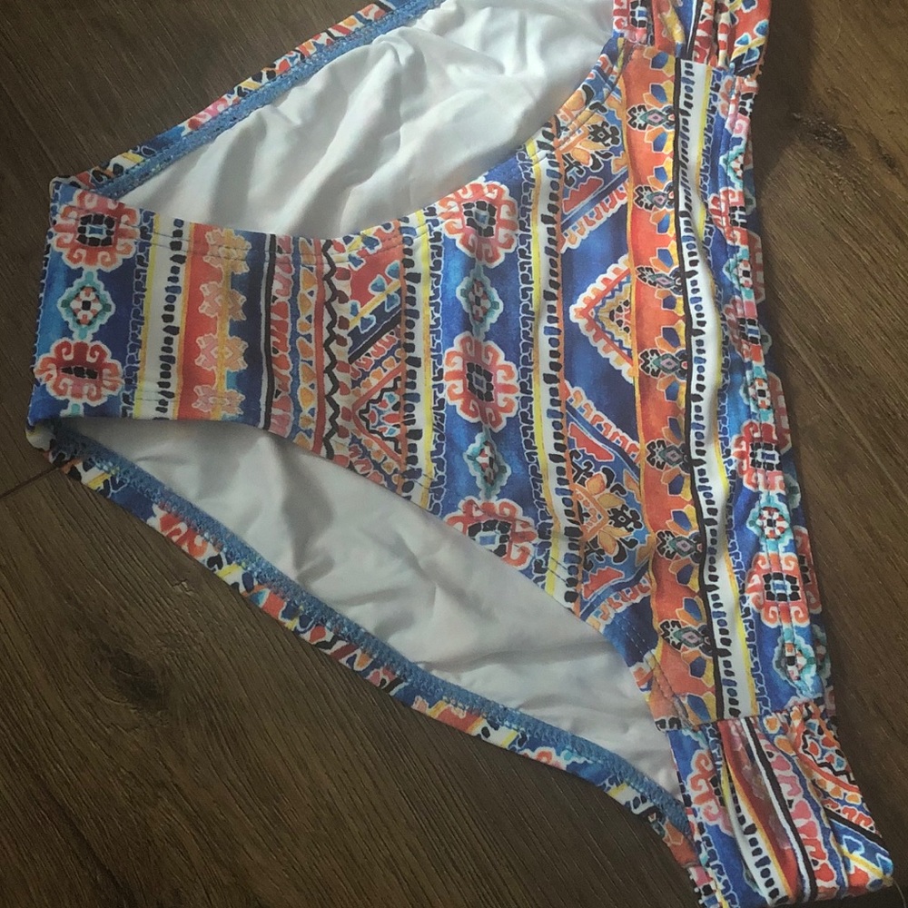 LA BLANCA-NWT Multicolored Design Bikini Bottoms - Picture 11 of 11